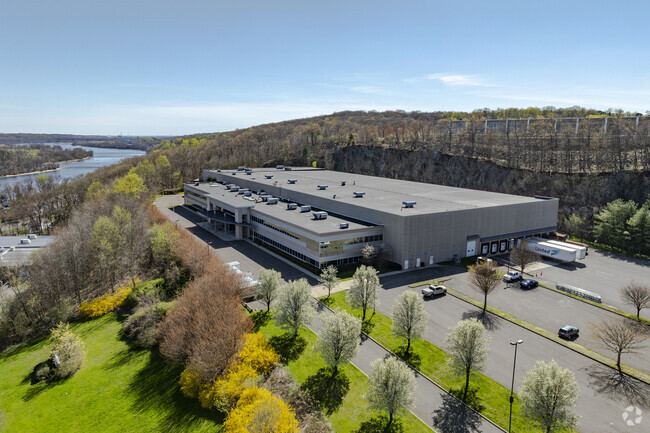 More details for 20 Constitution Blvd S, Shelton, CT - Industrial for Lease