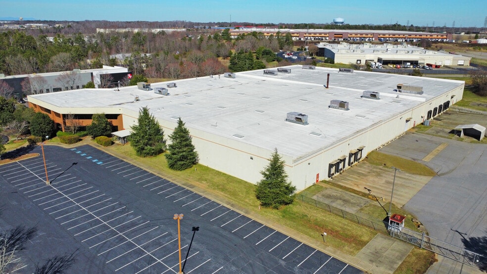 111 Southchase Blvd, Fountain Inn, SC for lease - Building Photo - Image 2 of 11