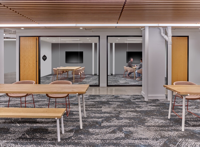 1421 Race St, Philadelphia, PA for lease - Lobby - Image 3 of 11