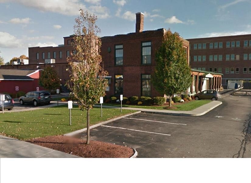 33 Westfield St, West Springfield, MA 01089