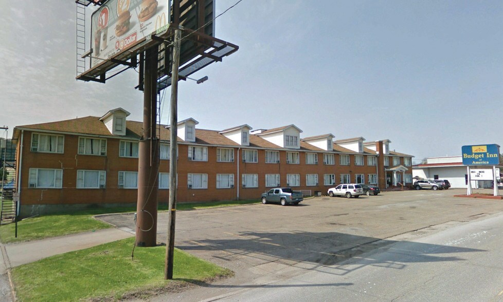 834 3rd St, New Martinsville, WV for sale - Building Photo - Image 1 of 1