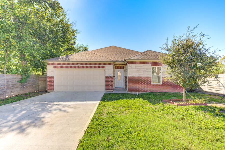 9229 Clarkcrest St, Houston, TX for sale - Building Photo - Image 3 of 32