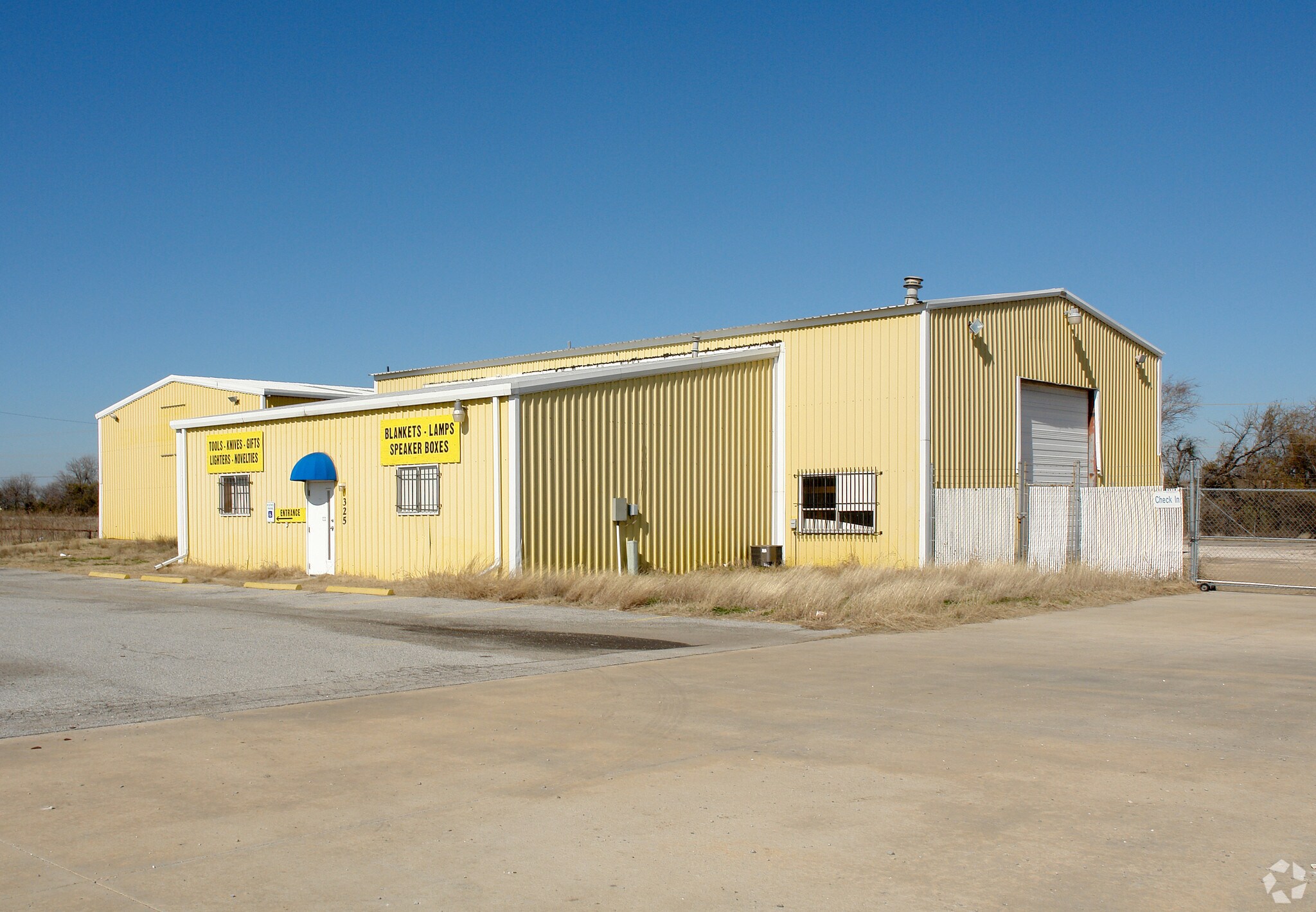 325 Us-82, Sherman, TX for sale Primary Photo- Image 1 of 1