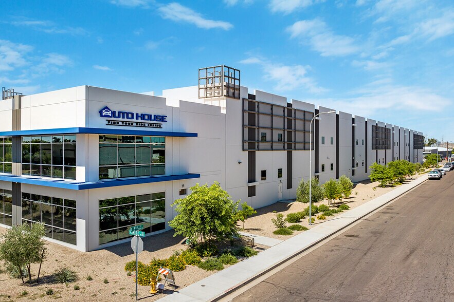 360 S Smith Rd, Tempe, AZ for sale - Building Photo - Image 1 of 1