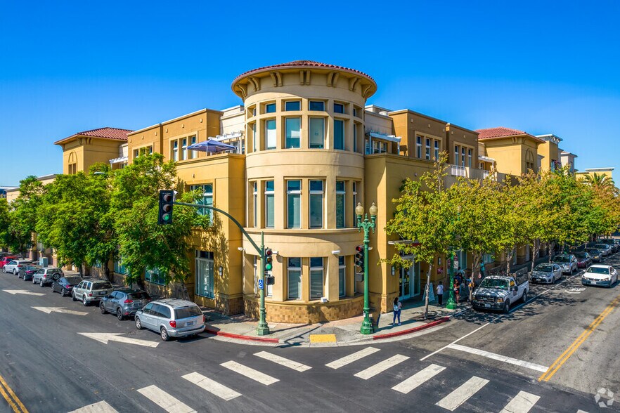3301-3311 E 12th St, Oakland, CA for lease - Building Photo - Image 1 of 6
