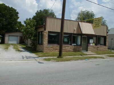 2133 W College St, Springfield, MO for sale Primary Photo- Image 1 of 1