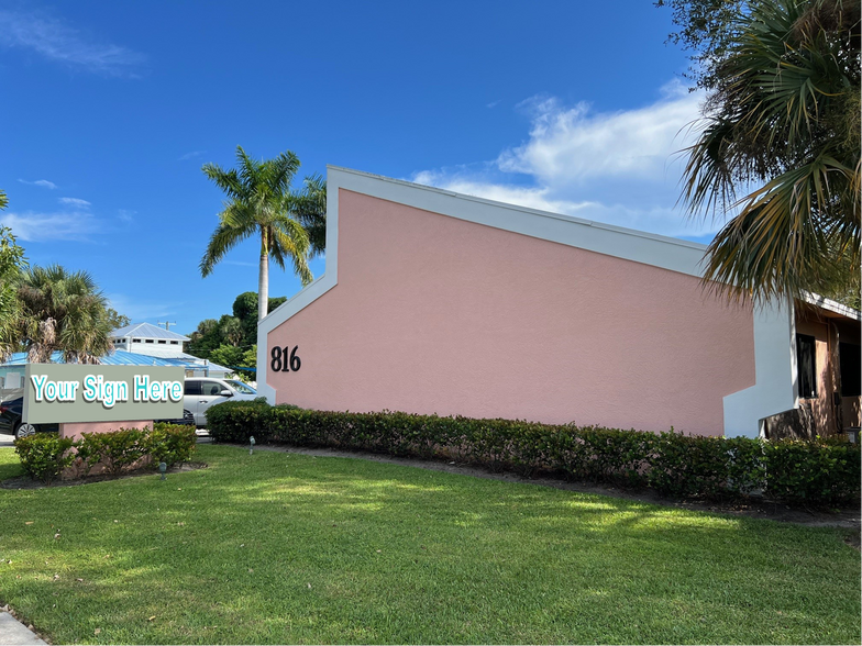 816 SE Ocean Blvd, Stuart, FL for sale - Building Photo - Image 3 of 31