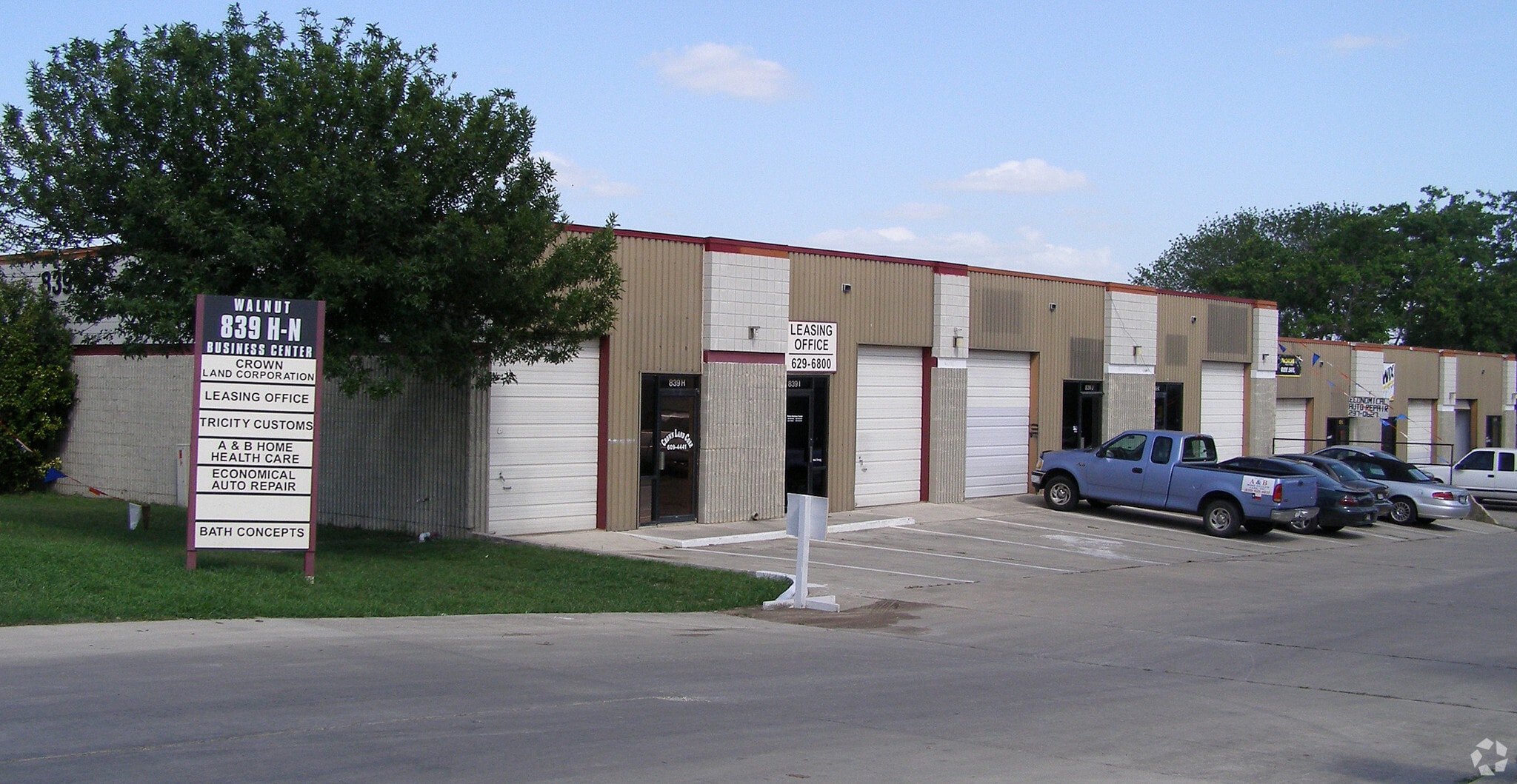 827-863 N IH 35, New Braunfels, TX for lease Primary Photo- Image 1 of 6