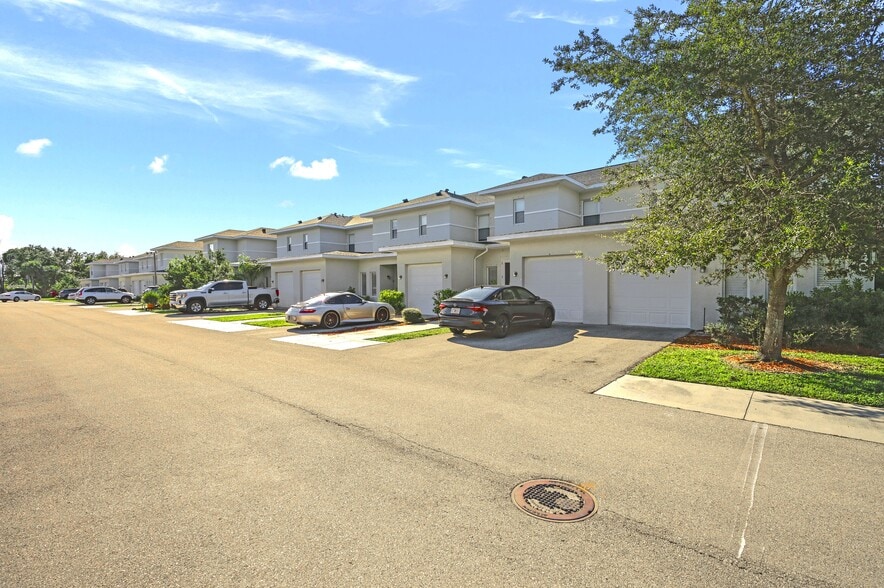 16540 Bent Palms Cv, Fort Myers, FL 33908 Multifamily For Sale