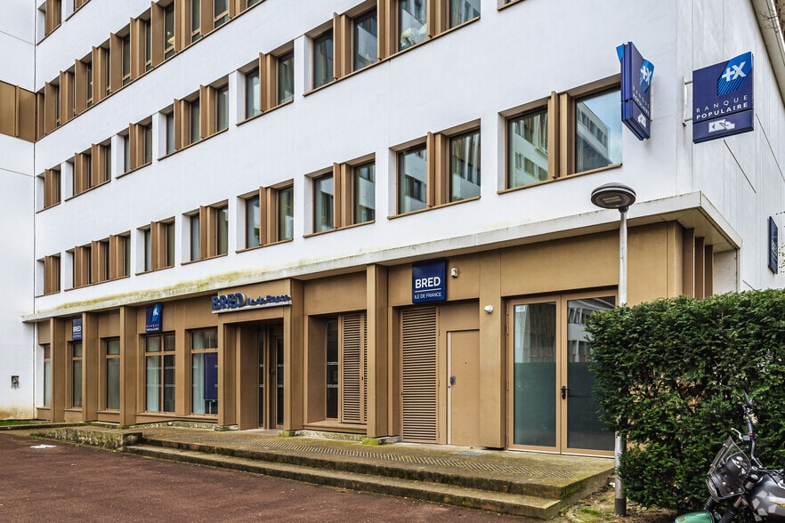 68/70 Avenue Du Général De Gaulle, Créteil for lease - Building Photo - Image 2 of 4