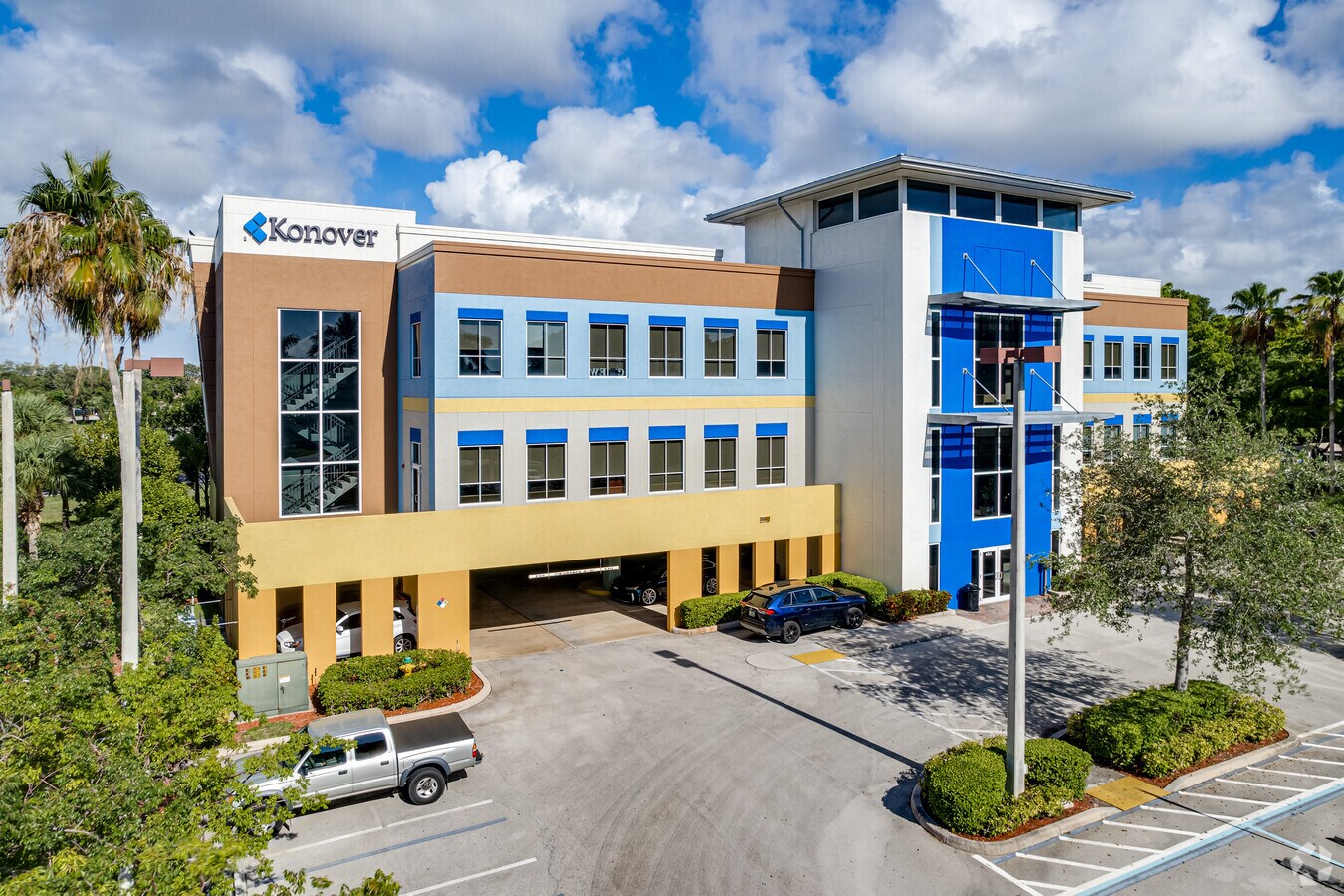 431 Fairway Dr, Deerfield Beach, FL 33441