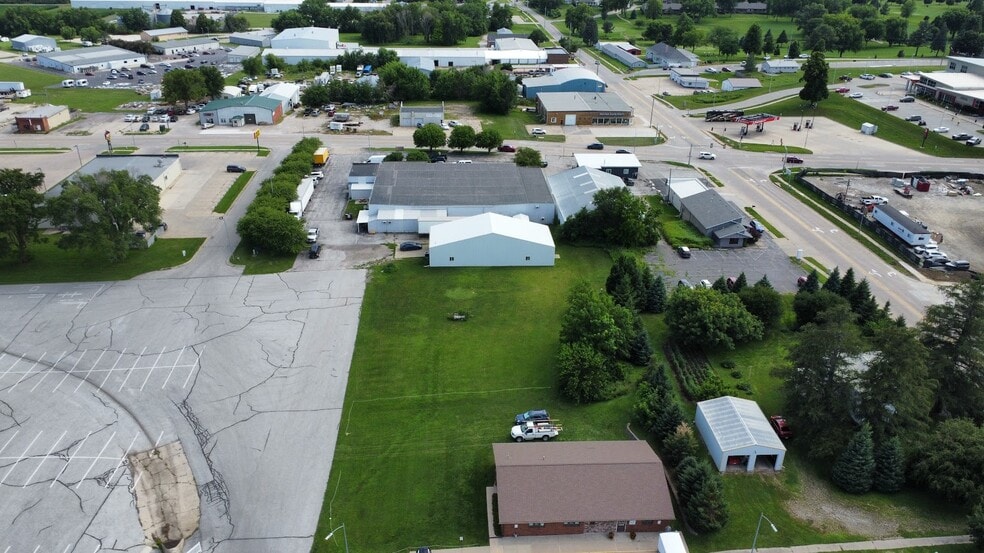 1112 Chatburn Ave, Harlan, IA for sale - Building Photo - Image 3 of 5