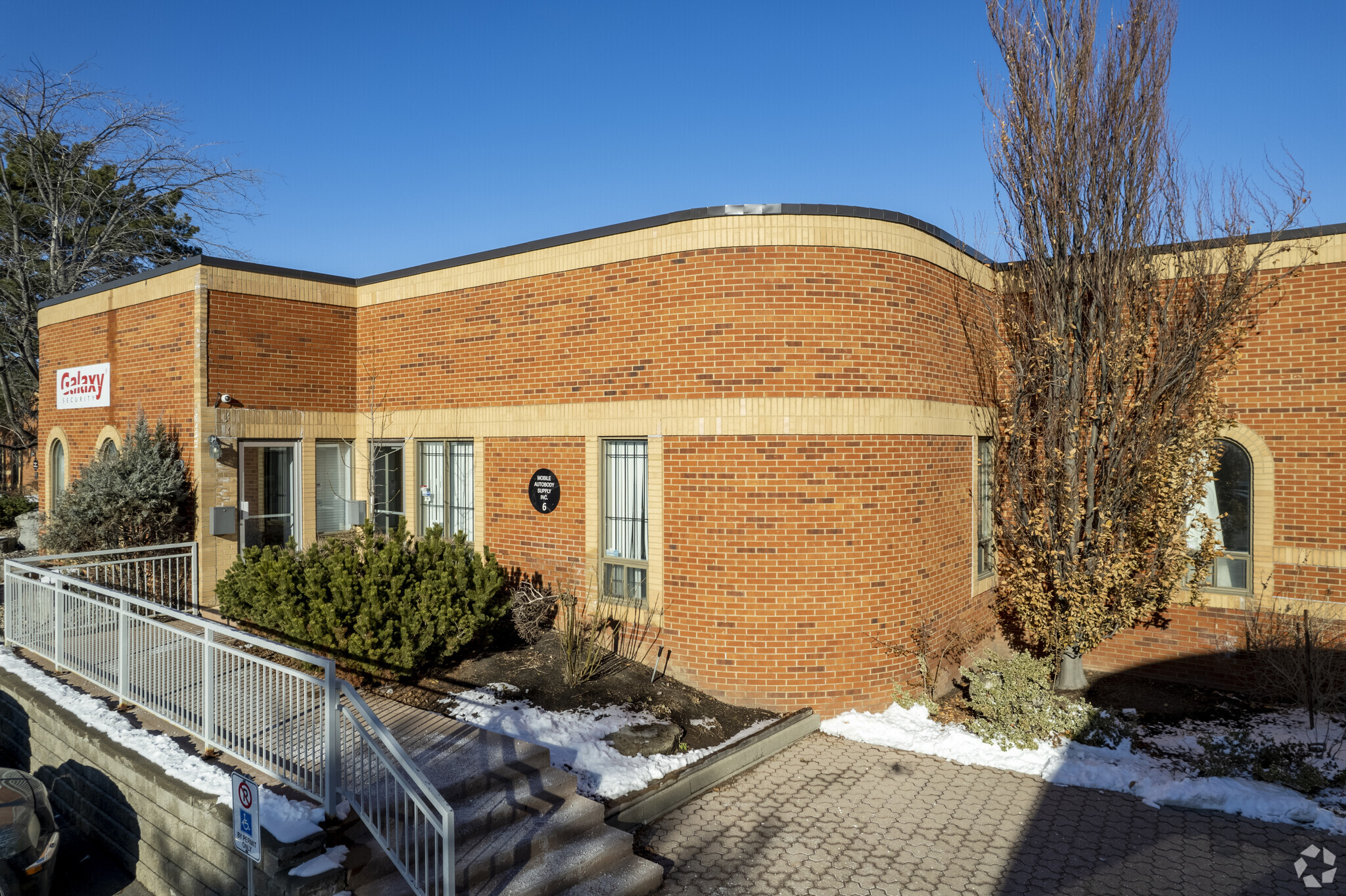 1200 Aerowood Dr, Mississauga, ON for sale Primary Photo- Image 1 of 8