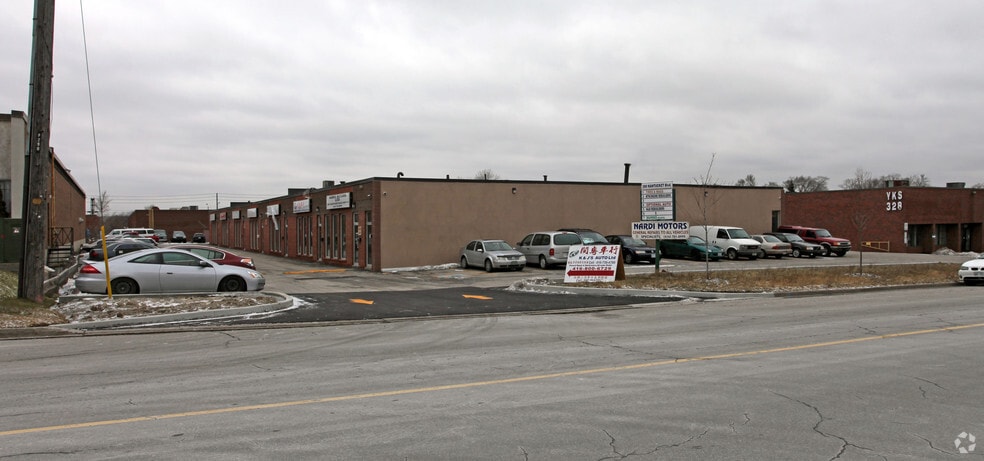 300 Nantucket Blvd, Toronto, ON for sale - Primary Photo - Image 1 of 1
