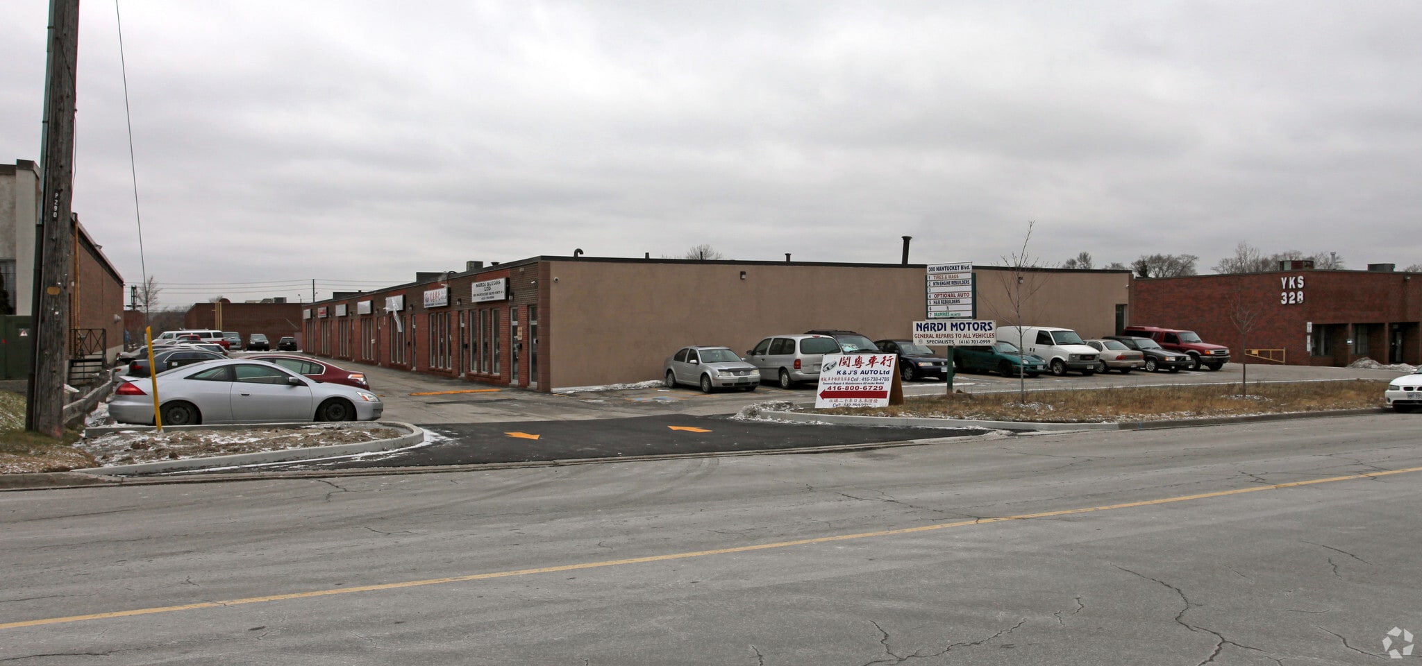 300 Nantucket Blvd, Toronto, ON for sale Primary Photo- Image 1 of 1