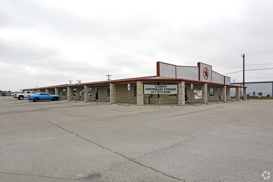 1310 Weatherford Hwy, Granbury, TX for lease - Building Photo - Image 1 of 28