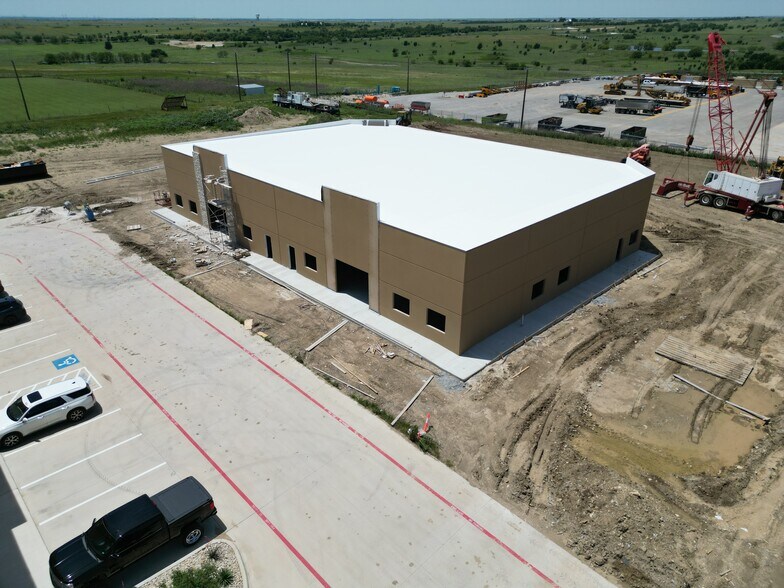 1350 Ranchers Legacy Trl, Fort Worth, TX for lease - Building Photo - Image 3 of 5