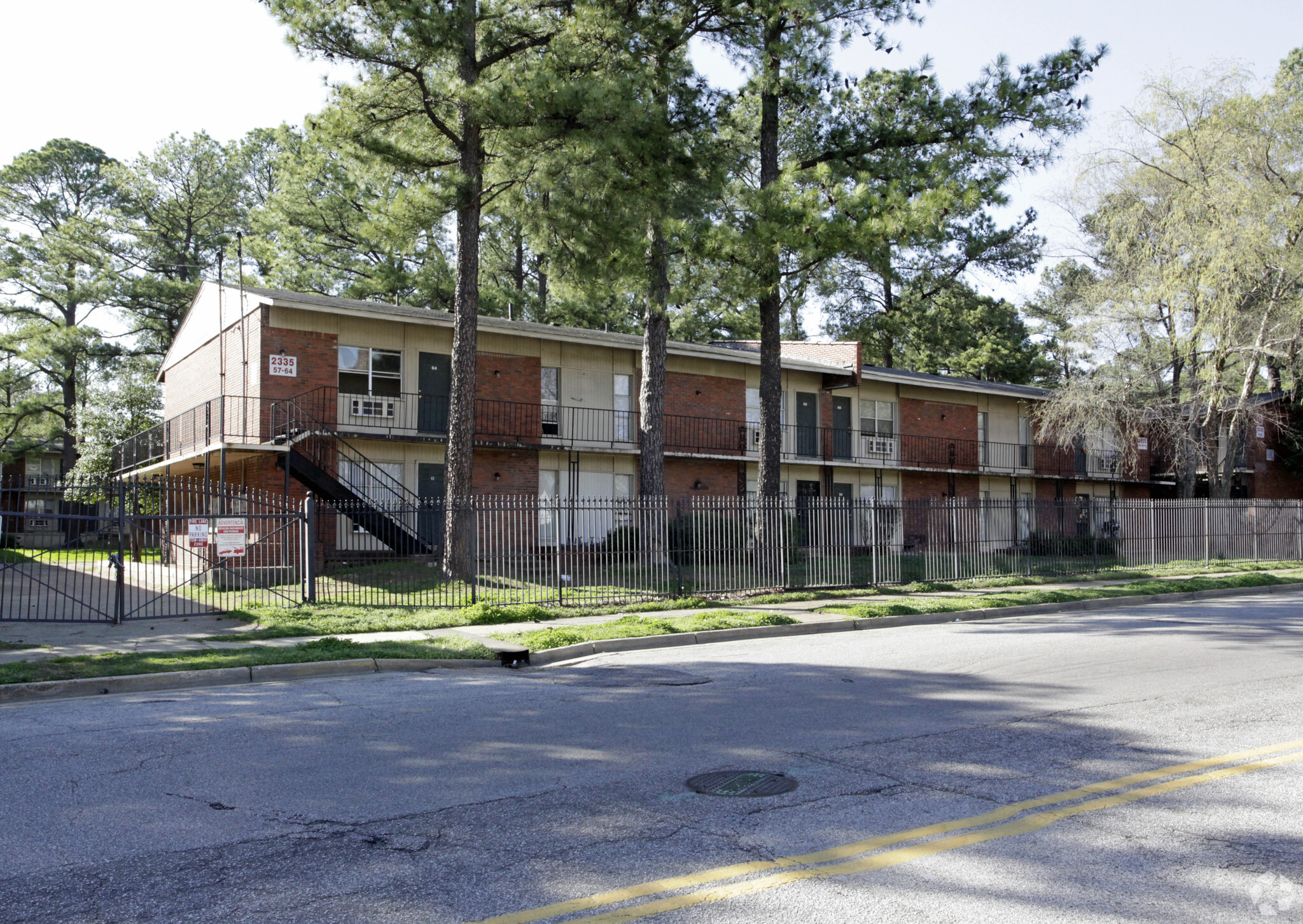2305 Pendleton St, Memphis, TN for sale Primary Photo- Image 1 of 1
