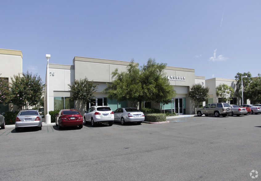 76 Discovery, Irvine, CA for lease - Building Photo - Image 3 of 4