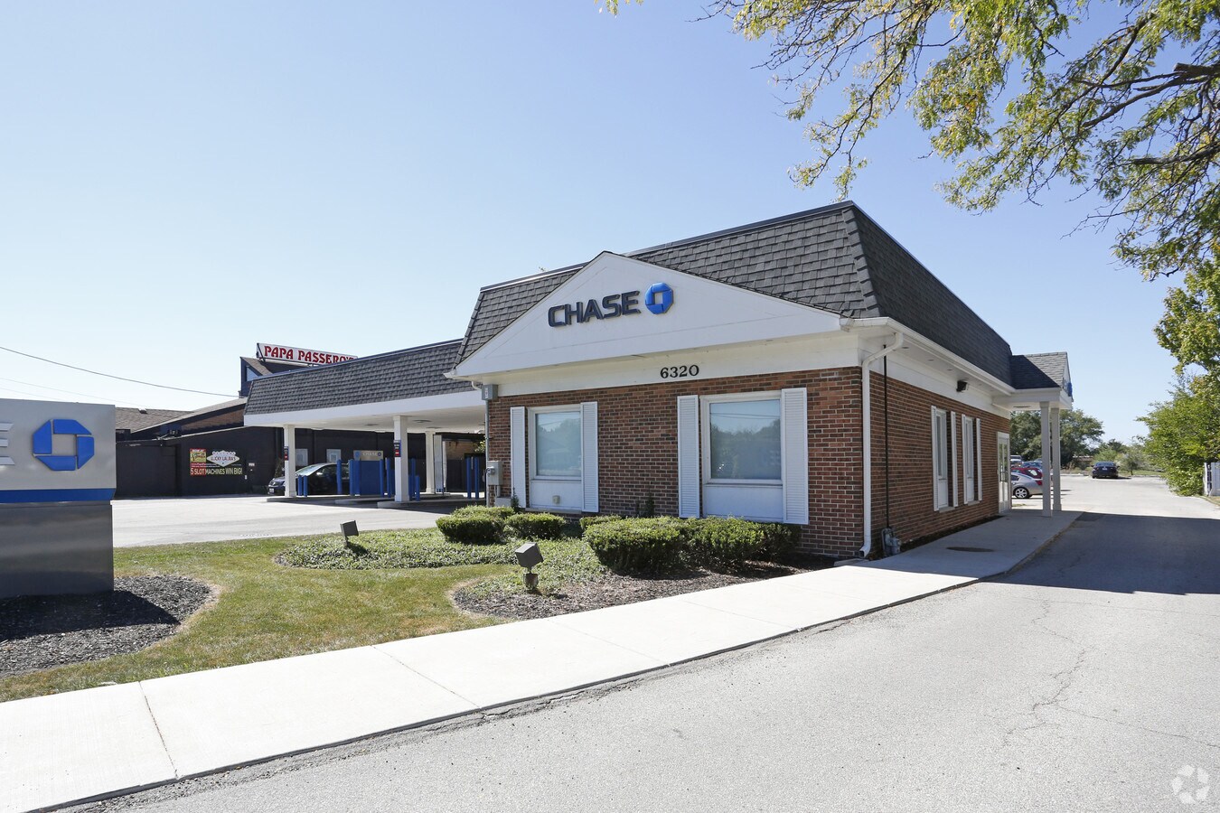 6320 S Cass Ave, Westmont, IL 60559