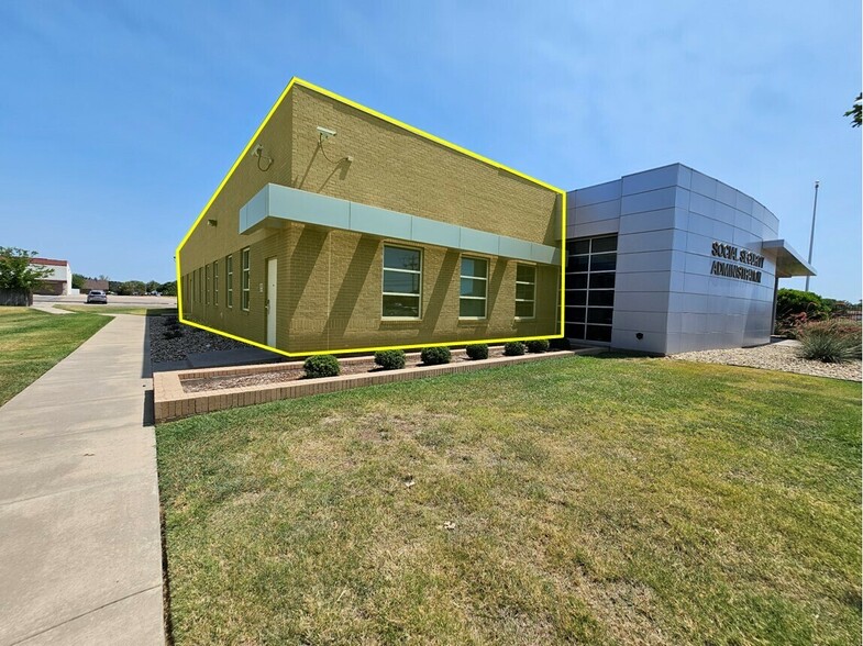 1202 E South 11th St, Abilene, TX for lease - Building Photo - Image 3 of 9