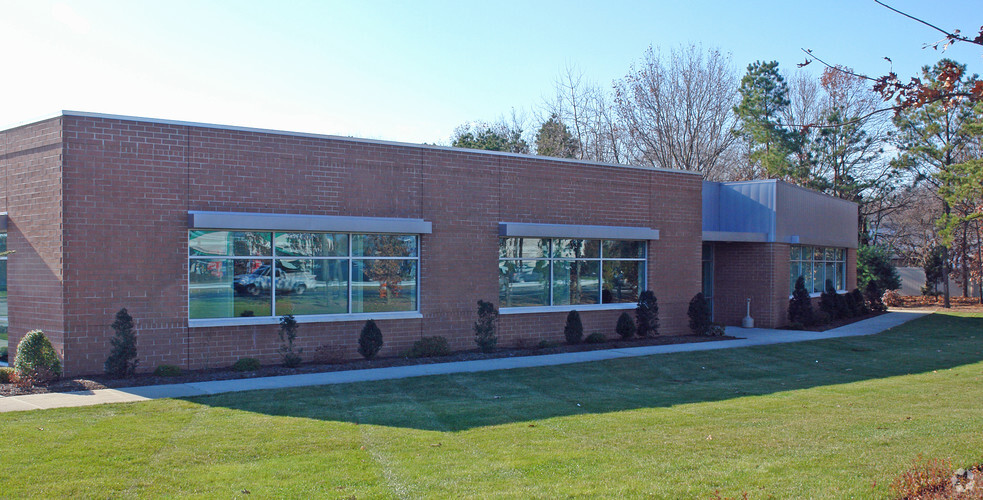 3400 Veterans Memorial Hwy, Bohemia, NY for lease - Primary Photo - Image 1 of 14