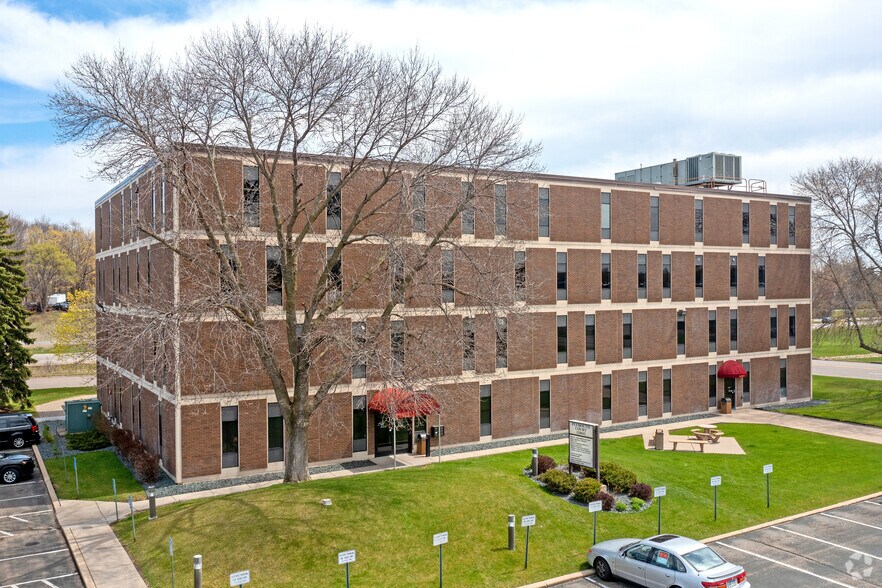 12805 W Highway 55, Plymouth, MN for lease - Building Photo - Image 2 of 4