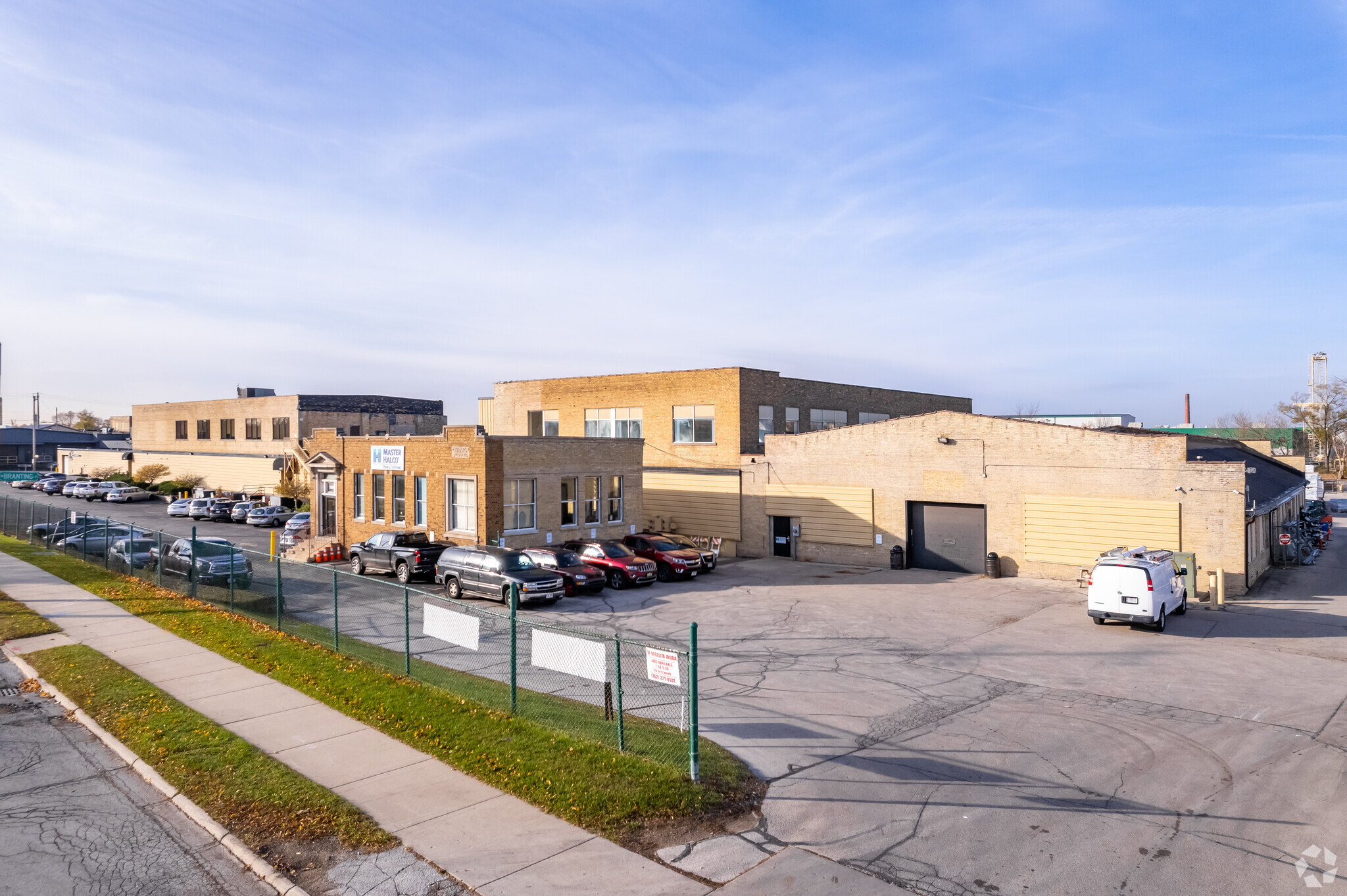 1553-1579 S 38th St, Milwaukee, WI for lease Building Photo- Image 1 of 4