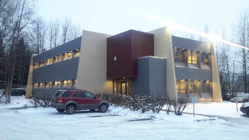 3730 Rhone Cir, Anchorage, AK for sale - Building Photo - Image 1 of 1