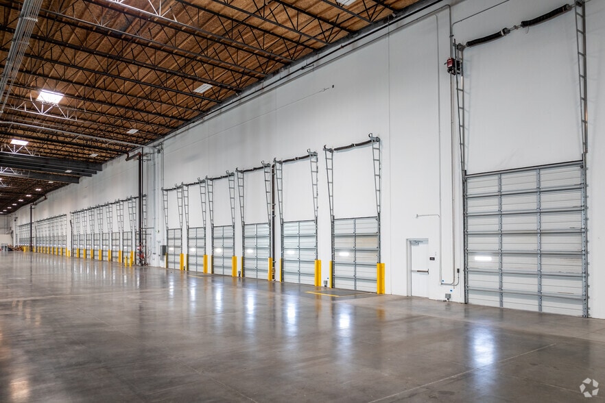 3636 Enterprise Ave, Hayward, CA for lease - Building Photo - Image 1 of 2