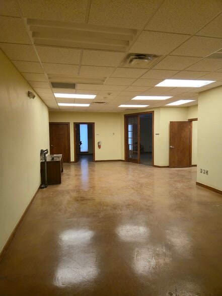 7205 S WW White Rd, San Antonio, TX for lease - Interior Photo - Image 2 of 4