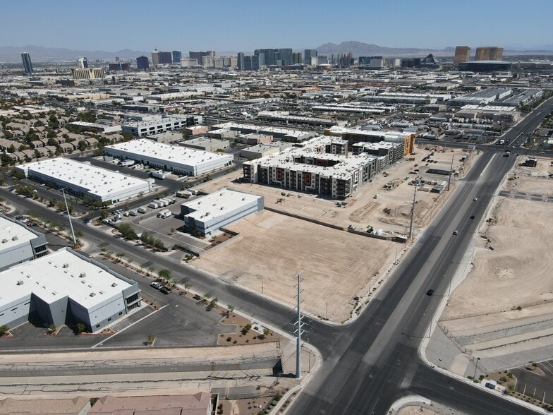 5800 Edmond Street St, Las Vegas, NV for sale - Primary Photo - Image 2 of 7