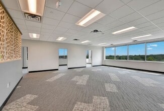 8401 Golden Valley Rd, Golden Valley, MN for lease Interior Photo- Image 2 of 3