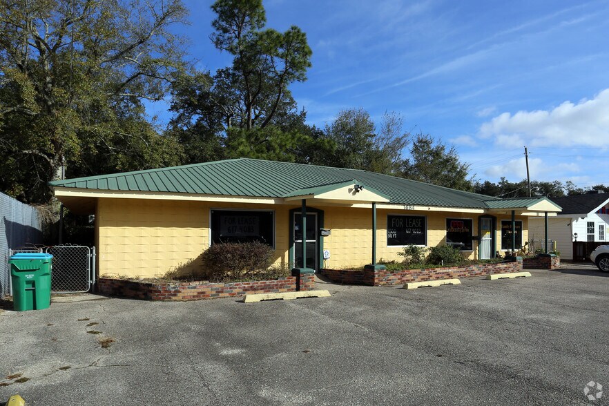1684 Pass Rd, Biloxi, MS for sale - Primary Photo - Image 1 of 1