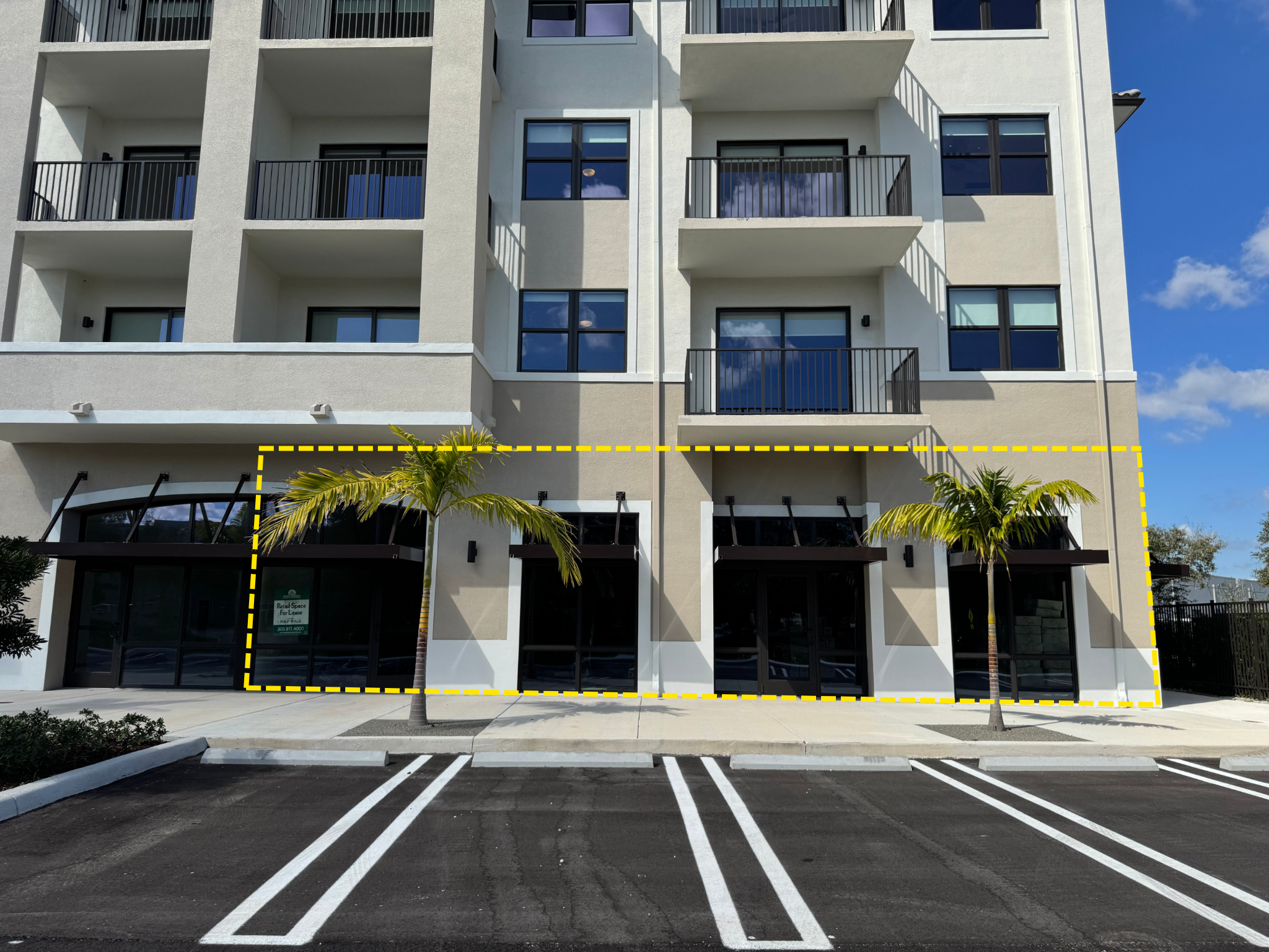 8205 Commerce Way, Miami Lakes, FL for lease Building Photo- Image 1 of 3