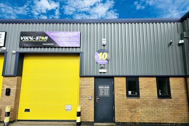 2 Cowley Rd, Poole for sale - Building Photo - Image 1 of 1