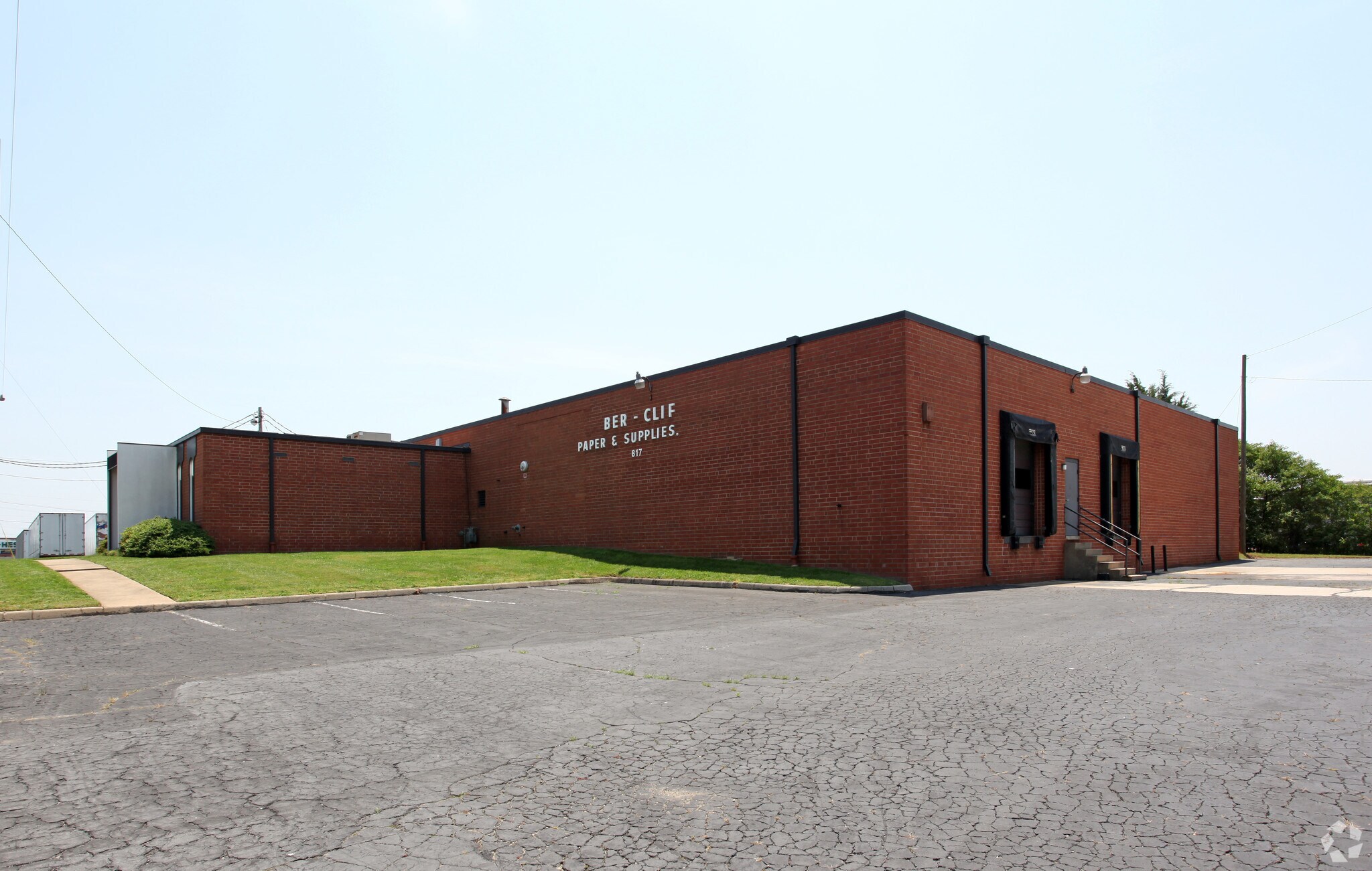 817-825 W Fairfield Rd, High Point, NC for sale Primary Photo- Image 1 of 1