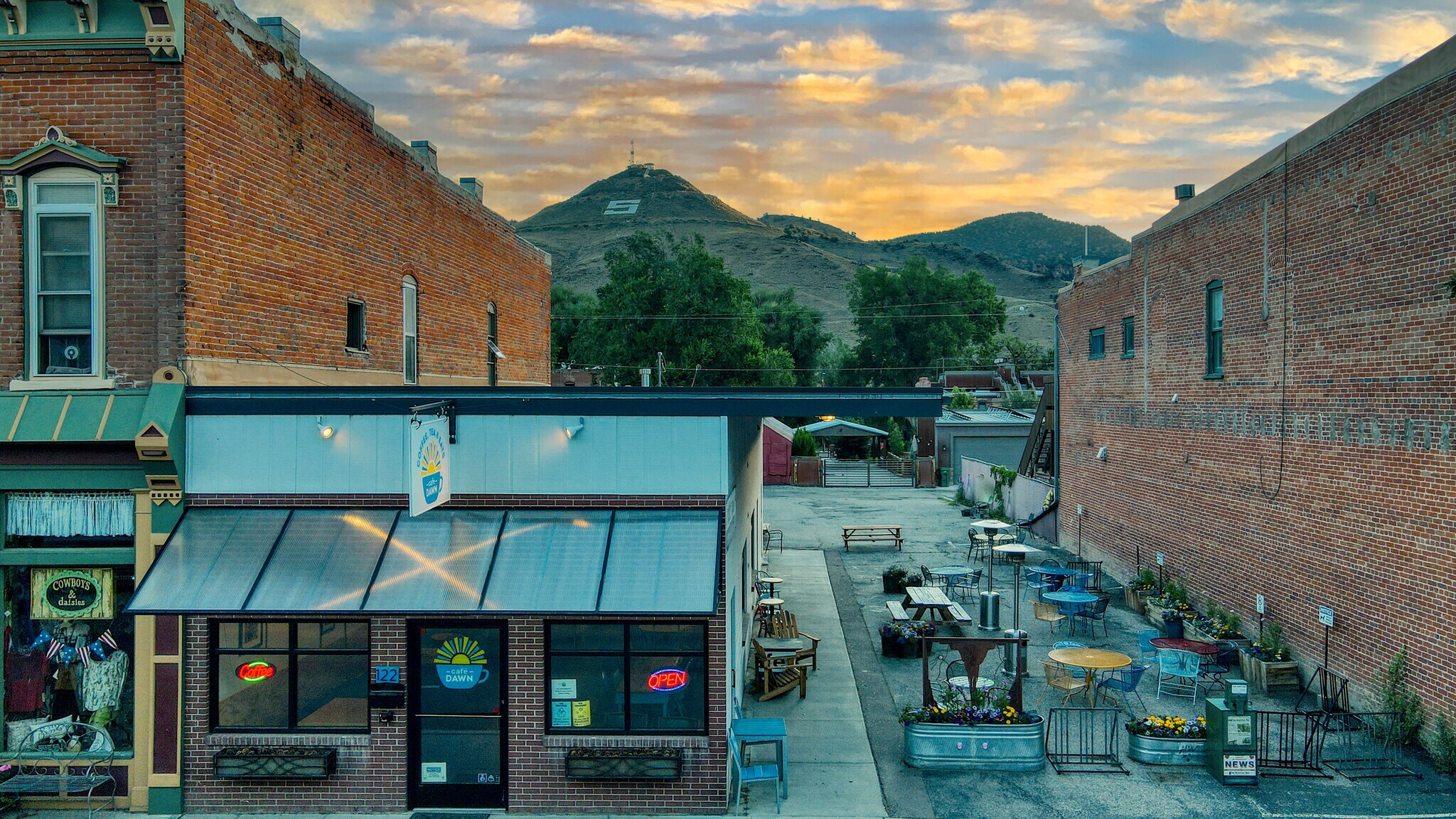 122 E 1st St, Salida, CO for sale Primary Photo- Image 1 of 1