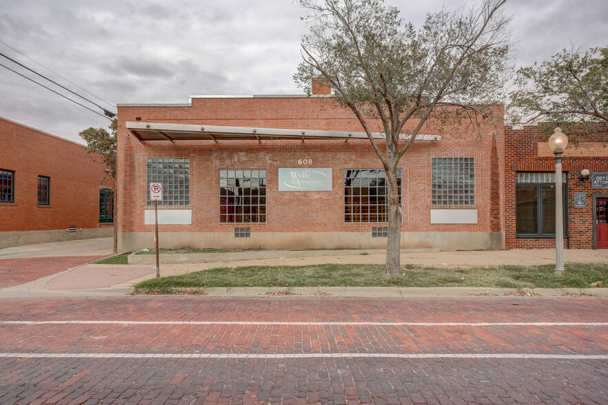 608 Broadway, Lubbock, TX for sale - Primary Photo - Image 1 of 1