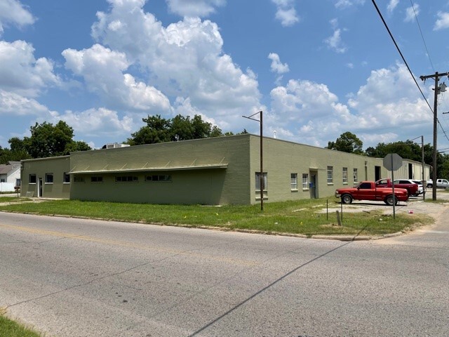 424 W 10th St, Shawnee, OK for sale - Building Photo - Image 2 of 6