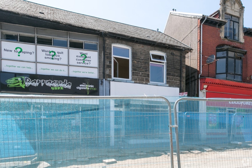 109 Dunraven St, Tonypandy for lease - Primary Photo - Image 1 of 3