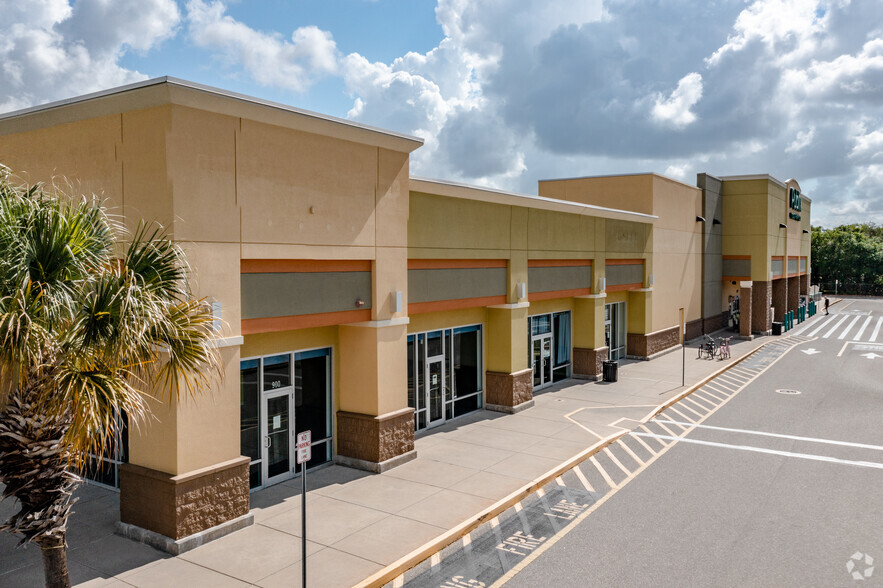 19451 Toledo Blade Blvd, Port Charlotte, FL for lease - Building Photo - Image 1 of 4