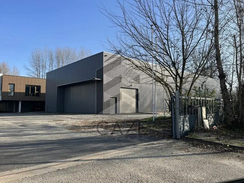 Office in Bruges for lease - Building Photo - Image 2 of 13