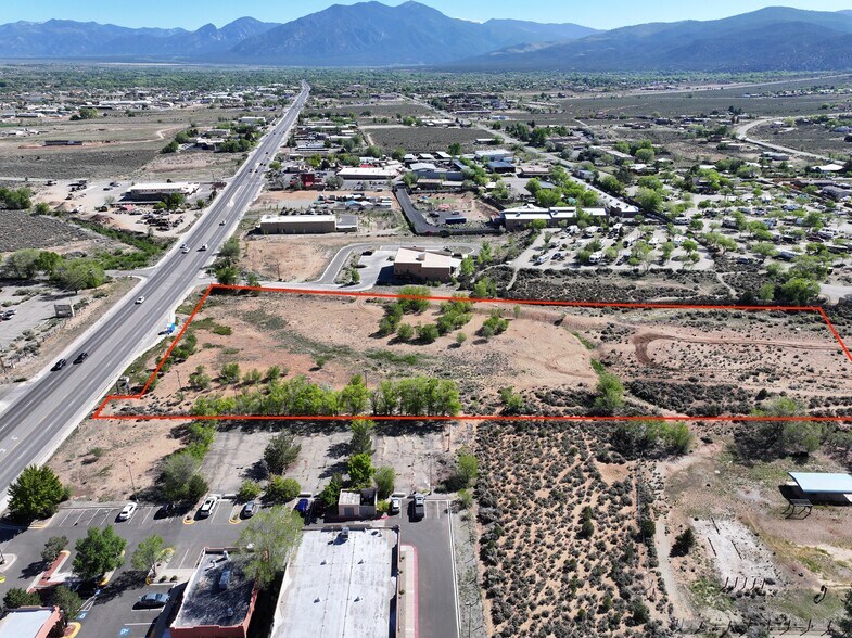 1511 Paseo Del Pueblo Sur, Taos, NM for sale - Primary Photo - Image 1 of 8
