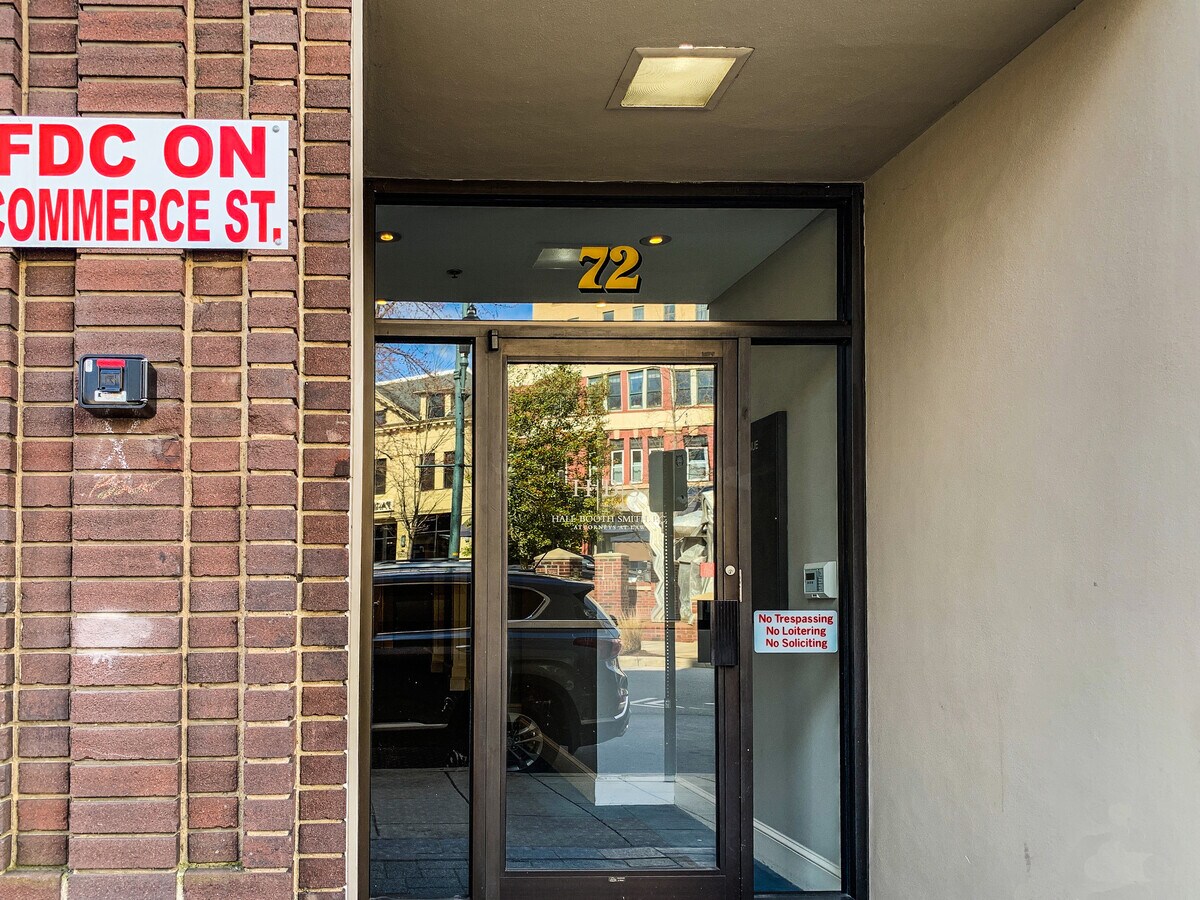 7274 Patton Ave, Asheville, NC 28801 Commerce Building LEASE