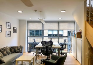Turnham Green Terrace Mews, London for lease Interior Photo- Image 1 of 10