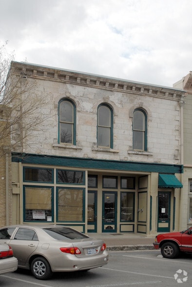 116 W 8th St, Georgetown, TX for sale - Primary Photo - Image 1 of 1