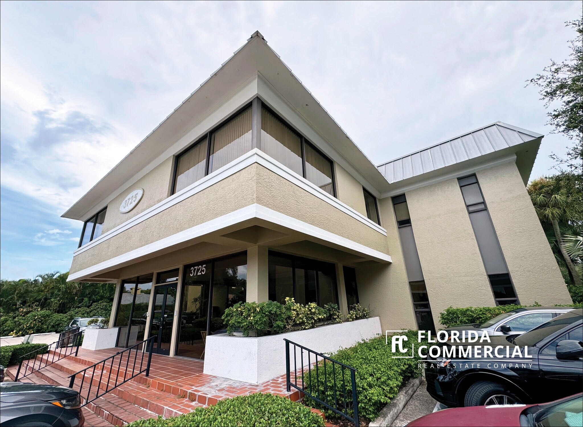 3725 SE Ocean Blvd, Stuart, FL for lease Building Photo- Image 1 of 14