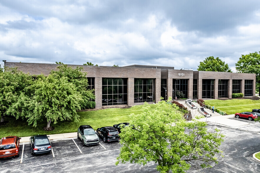 8101 College Blvd, Overland Park, KS for lease - Building Photo - Image 3 of 5