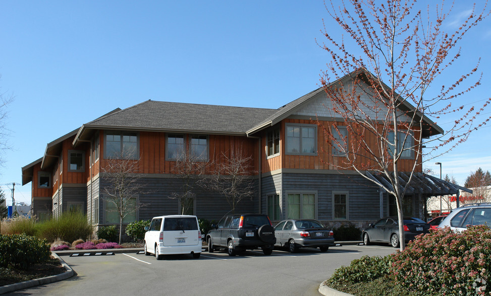 7350 Cirque Dr W, University Place, WA for lease - Building Photo - Image 2 of 3